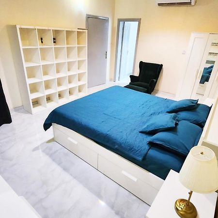 אל עין Moods Holiday Homes מראה חיצוני תמונה