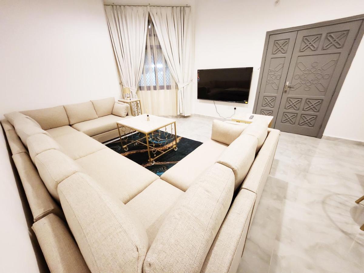 אל עין Moods Holiday Homes מראה חיצוני תמונה