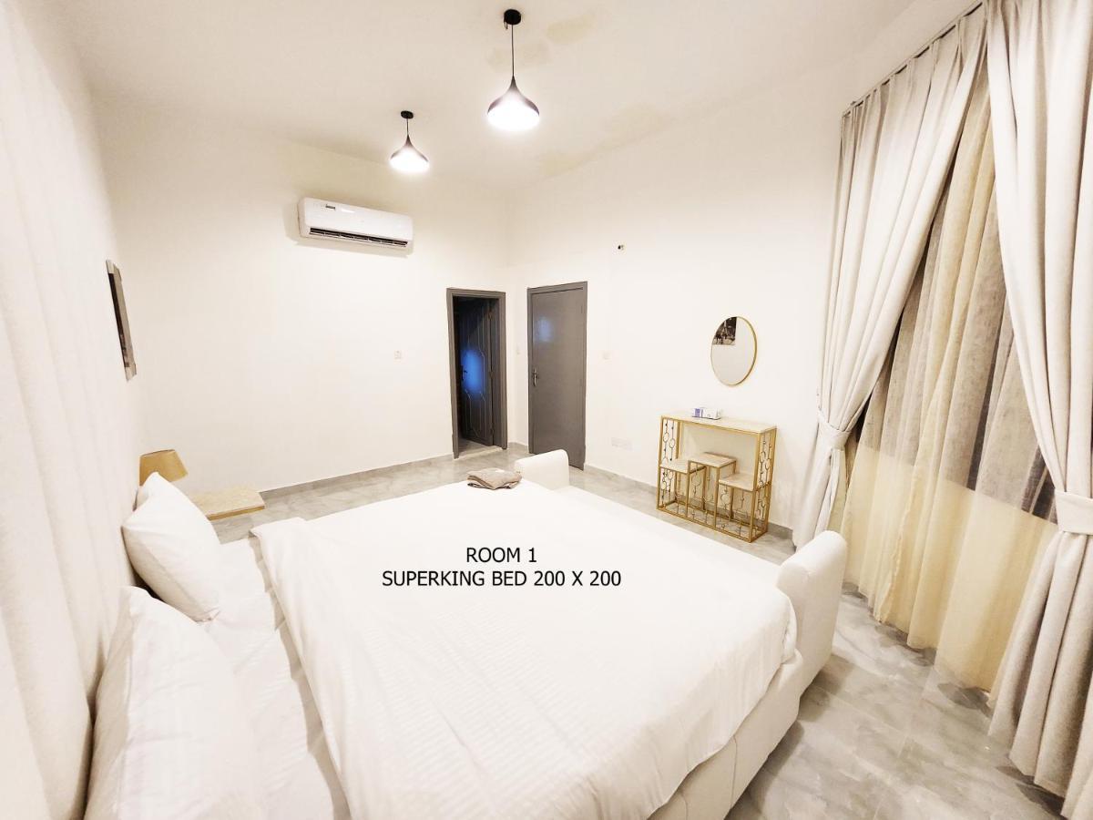 אל עין Moods Holiday Homes מראה חיצוני תמונה